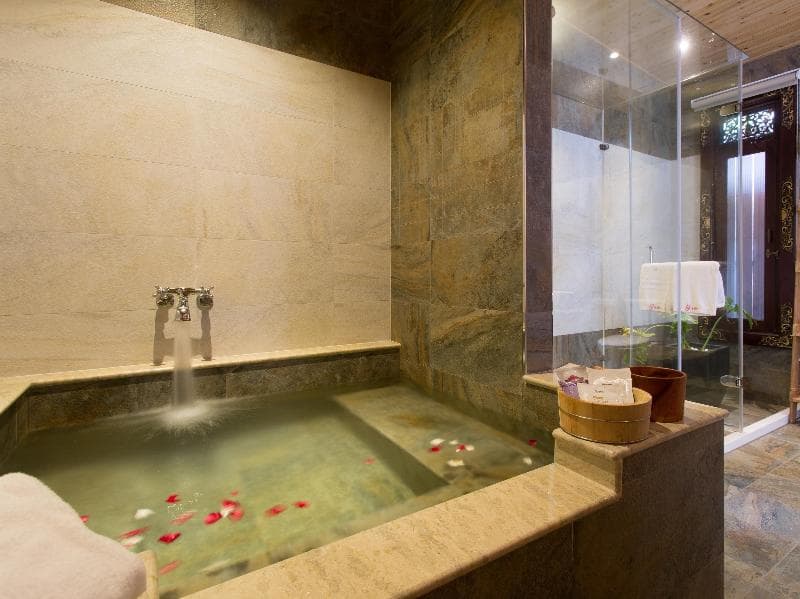 Yue Ya Villa main
