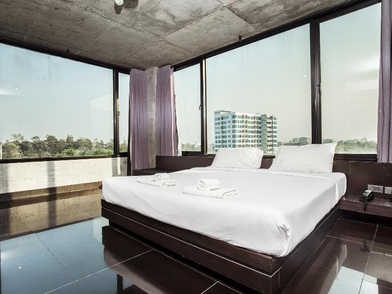 B2 Black Business & Budget Hotel 5