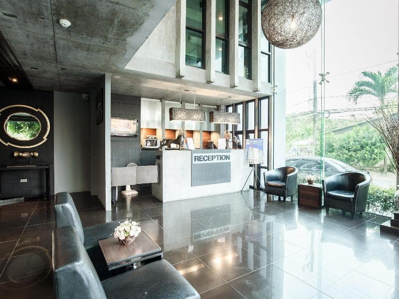 B2 Black Business & Budget Hotel main