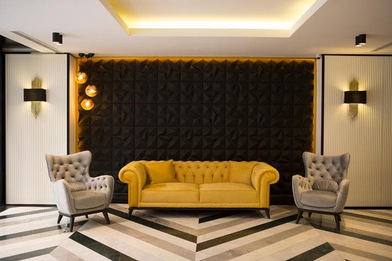Emen's Otel 4
