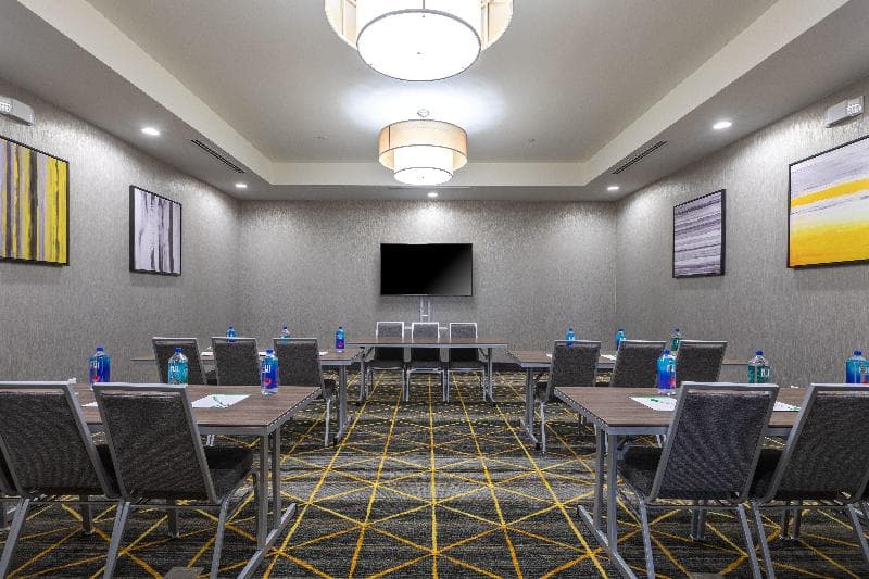 Holiday Inn Woodruff Road 2
