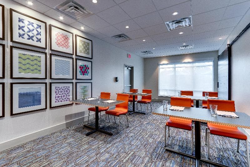 Holiday Inn Express & Suites Middletown - Goshen photo 1