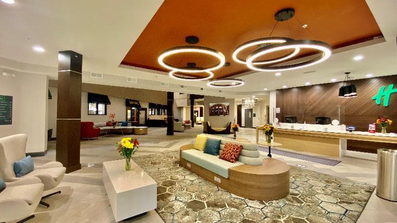 Holiday Inn St. Louis - Creve Coeur photo 1