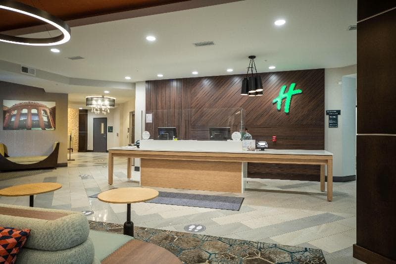 Holiday Inn St. Louis - Creve Coeur 5