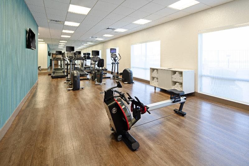 Holiday Inn Express & Suites Murrieta - Temecula 2