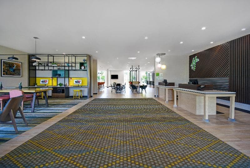 Holiday Inn - Grand Rapids North 4