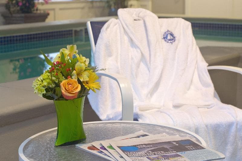 Salem Waterfront Hotel And Suites 3