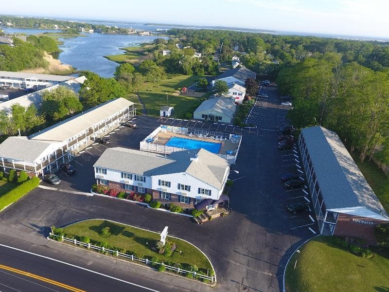 Tidewater Inn 5