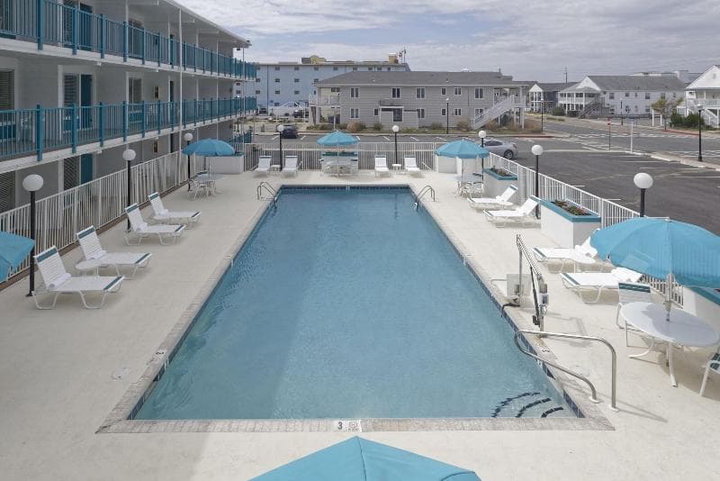 Dunes Court photo 1