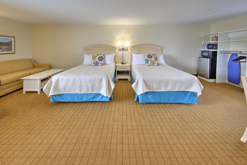 Dunes Court 4