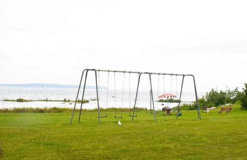Days Inn & Suites By Wyndham St. Ignace Lakefront 4