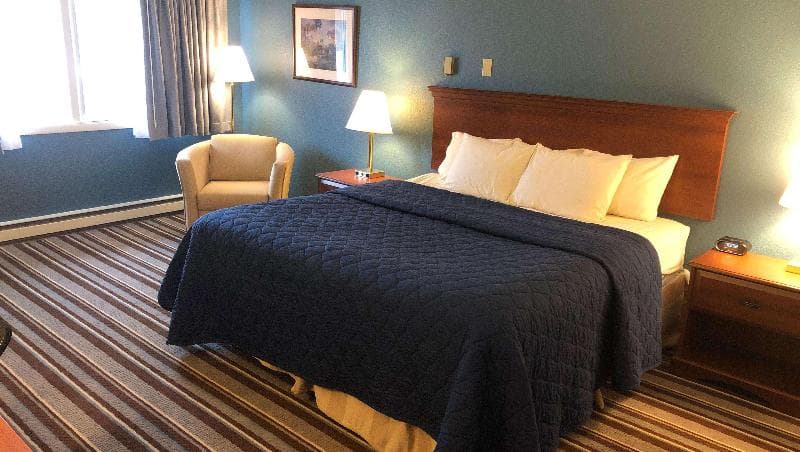 Magnuson Hotel Copper Crown 3