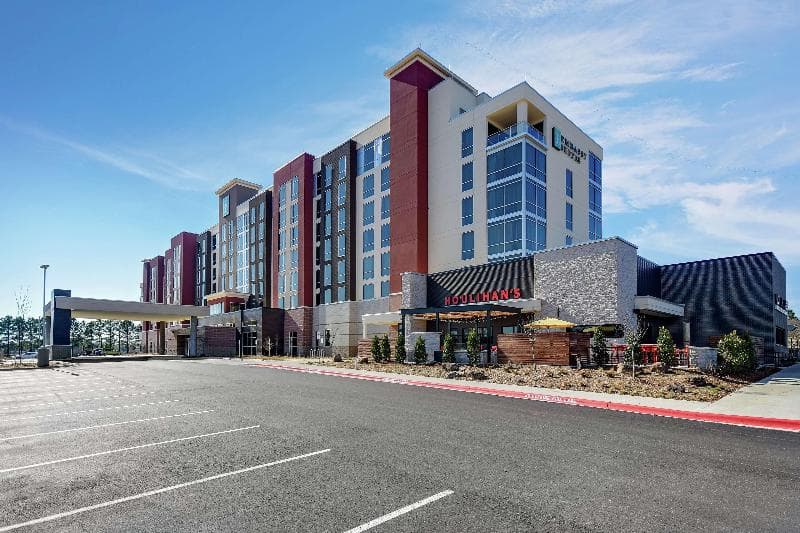 Embassy Suites by Hilton Jonesboro Red Wolf Convention Ctr photo 1