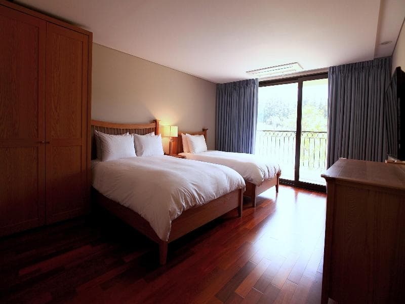 Illeinn Hotel 5