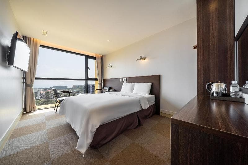 Sunrise Hotel main