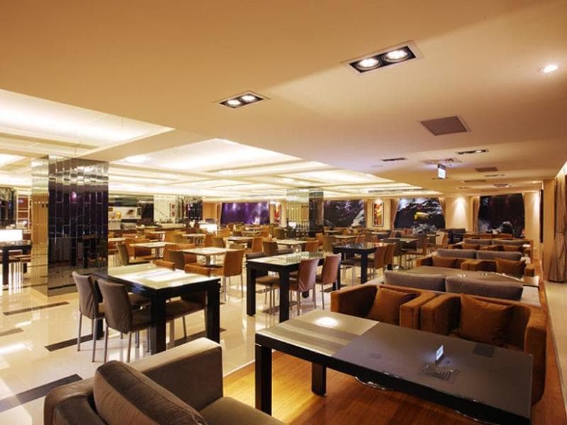Delton Hotel 4