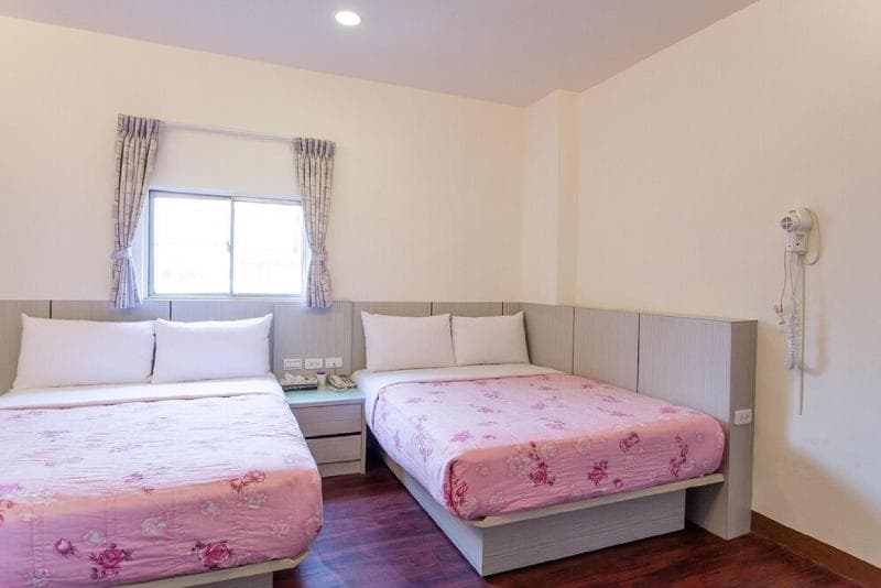 Ruei Gung Business Hotel 3