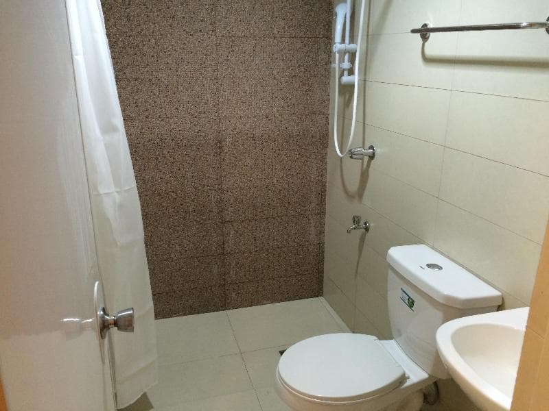 Stone House Hotel Pasay 1