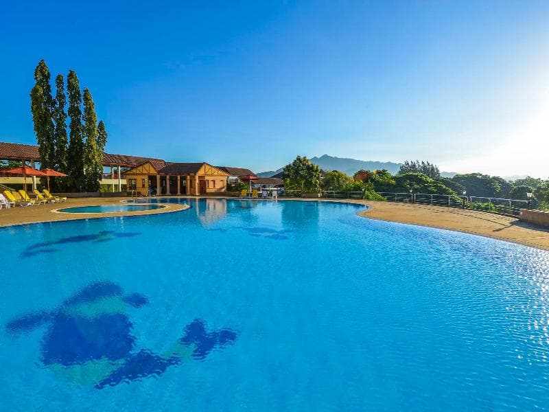Sir James Resort 3