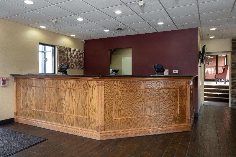 Red Roof Inn & Suites Newark - University 2