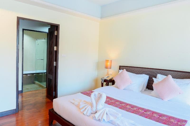 Le Casa Bang Saen Hotel main