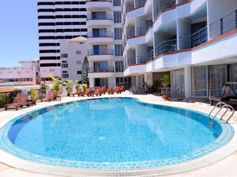 Sandy Spring Hotel 3