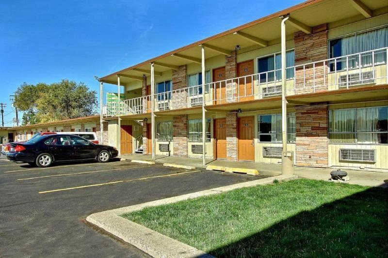 Budget Inn 2