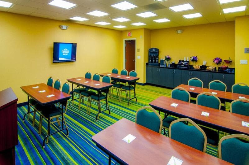 Fairfield Inn & Suites Visalia Tulare photo 1