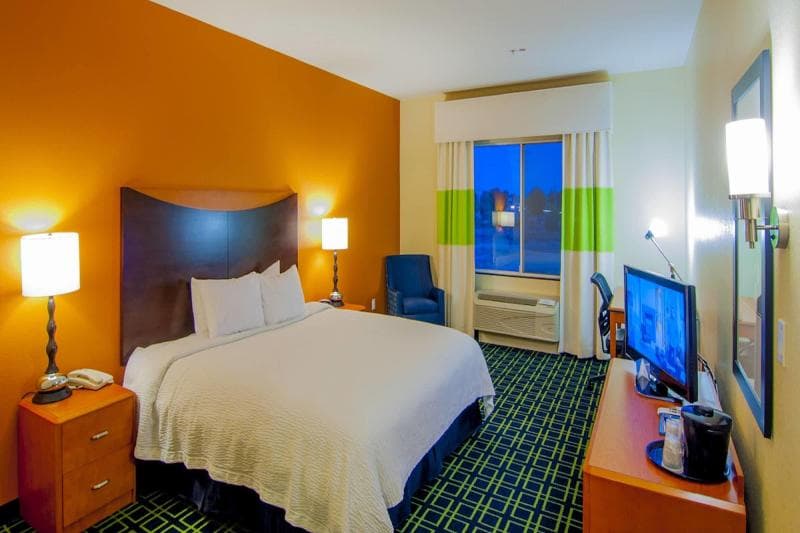 Fairfield Inn & Suites Visalia Tulare 3