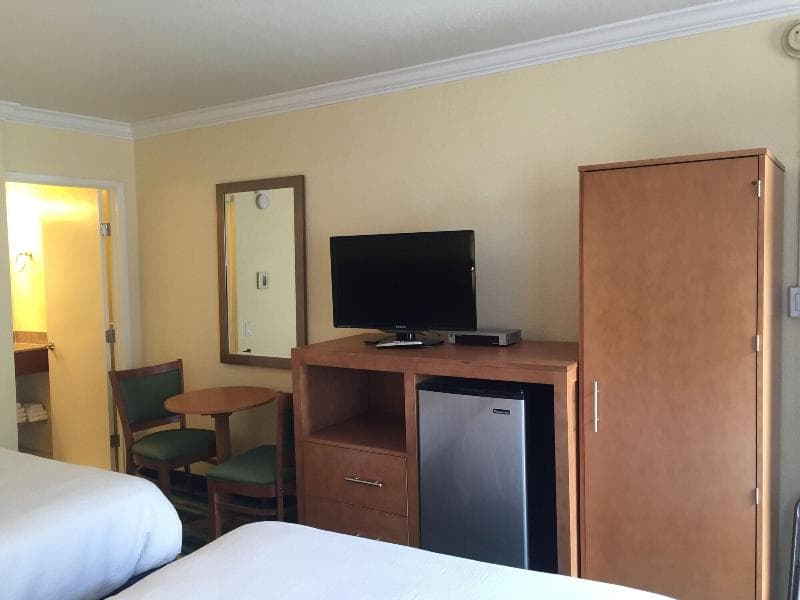 Surf Motel 4