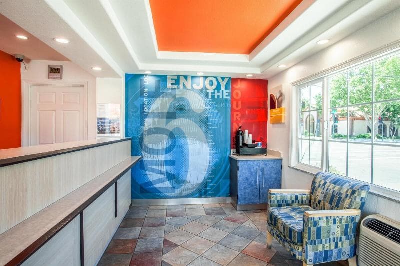 Motel 6 Marysville main
