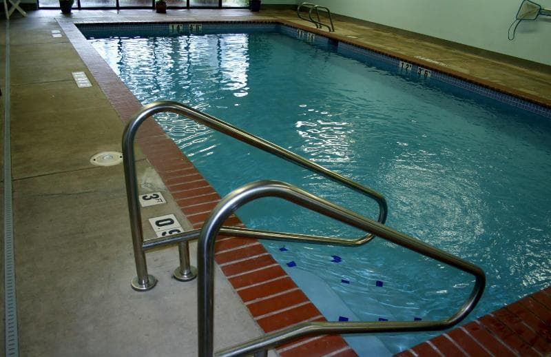 Guesthouse Inn & Suites Monroe 2