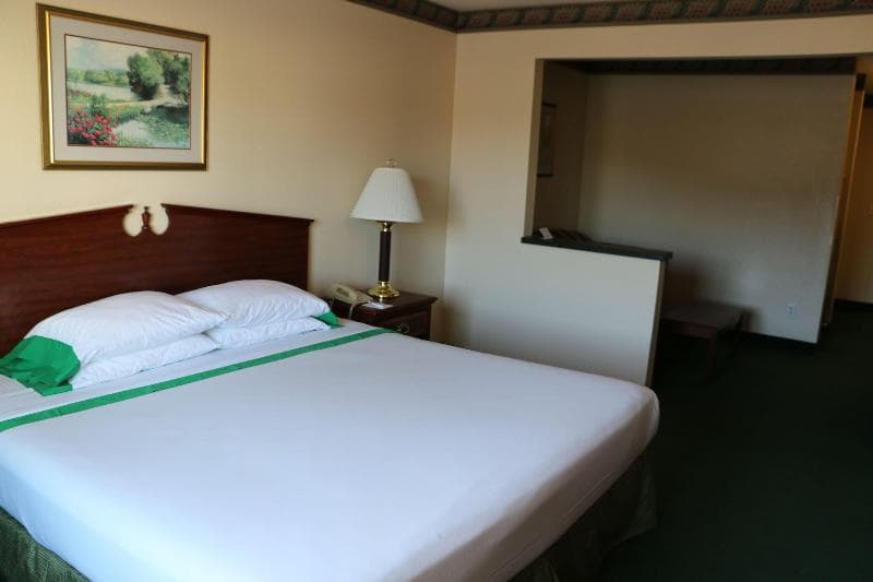 Guesthouse Kelso Longview 4
