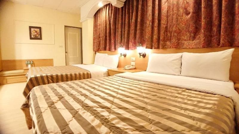 Yeshotel main