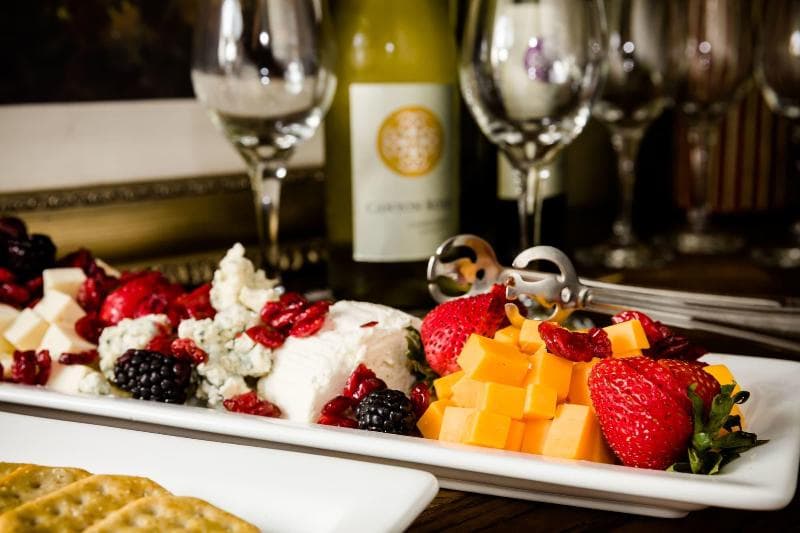 Seven Gables Inn 5