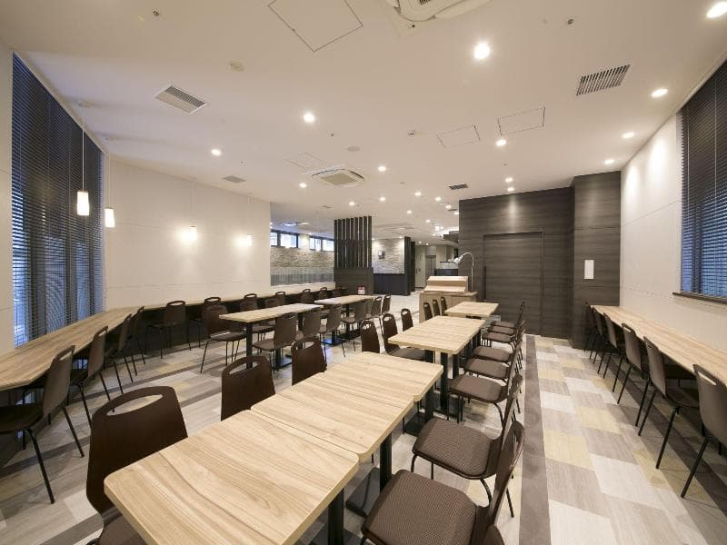R&B Shin Osaka Kita Guchi 5