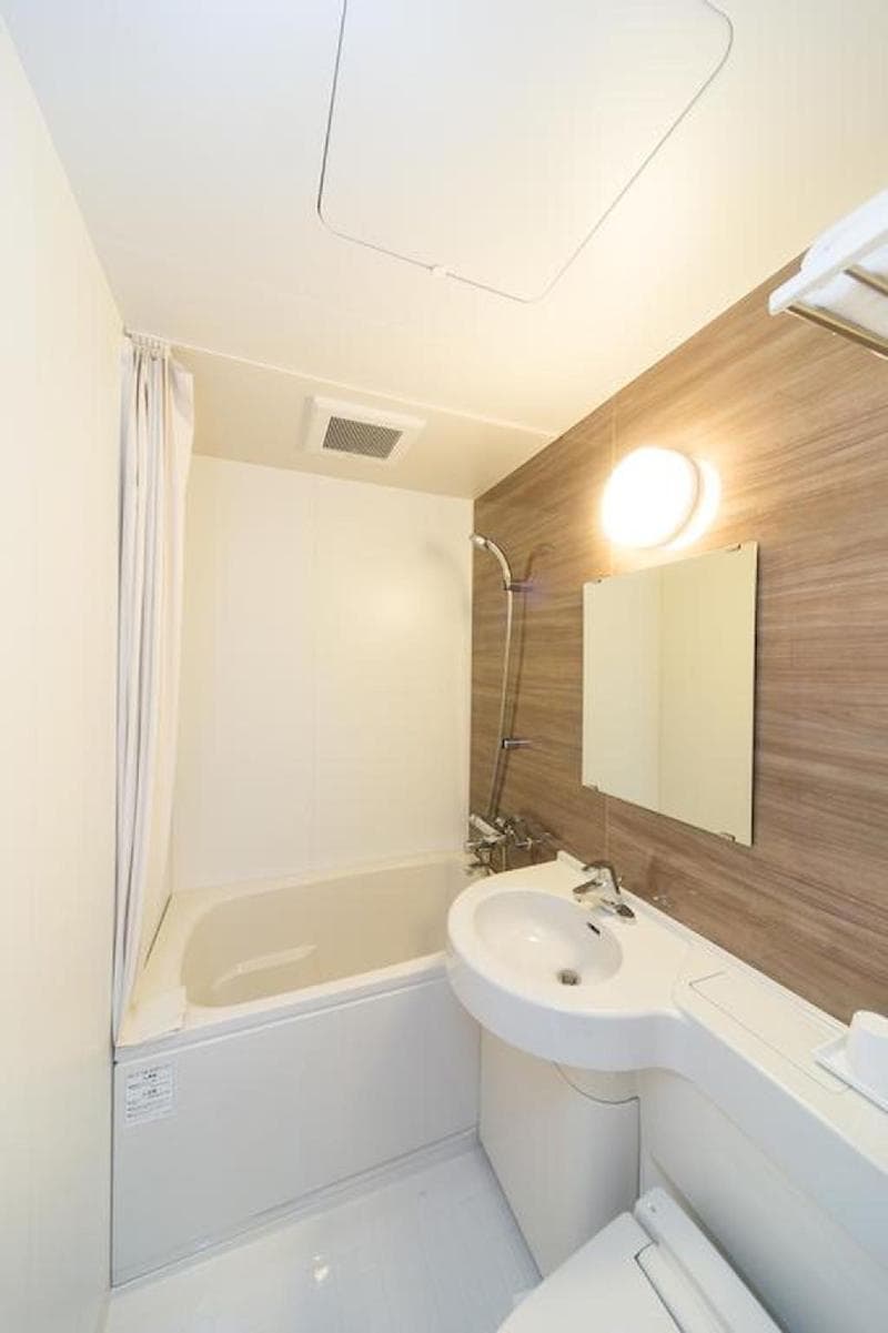 Shinsaibashi Higashi Crystal Hotel photo 1