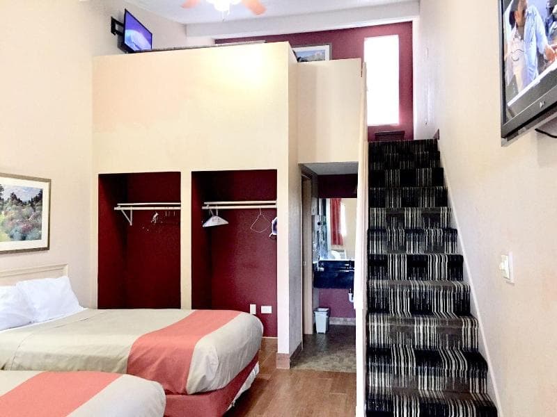 Red Carpet Inn Great Lakes main