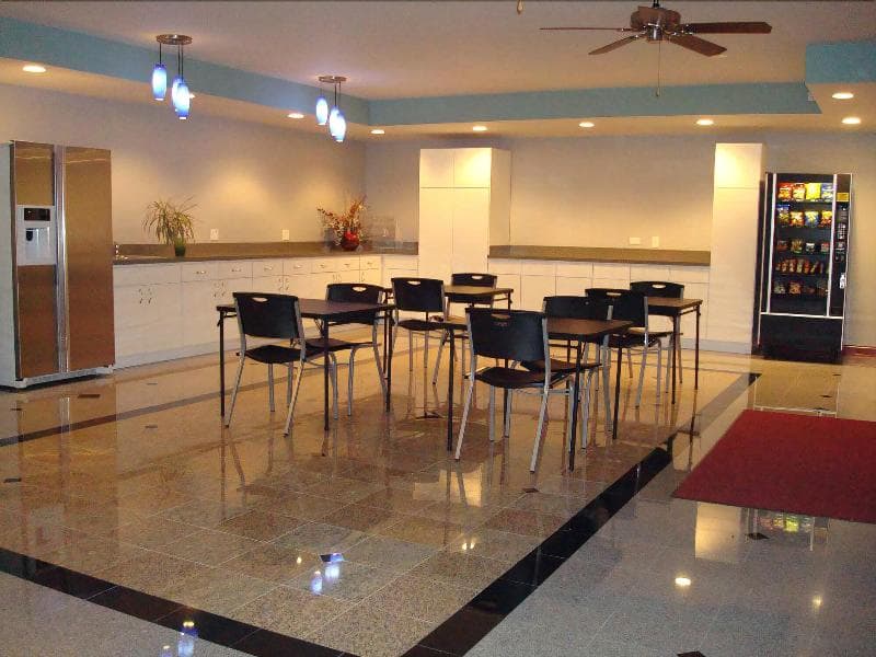 O'hare Inn & Suites 2