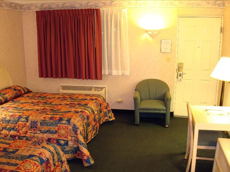 O'hare Inn & Suites 3