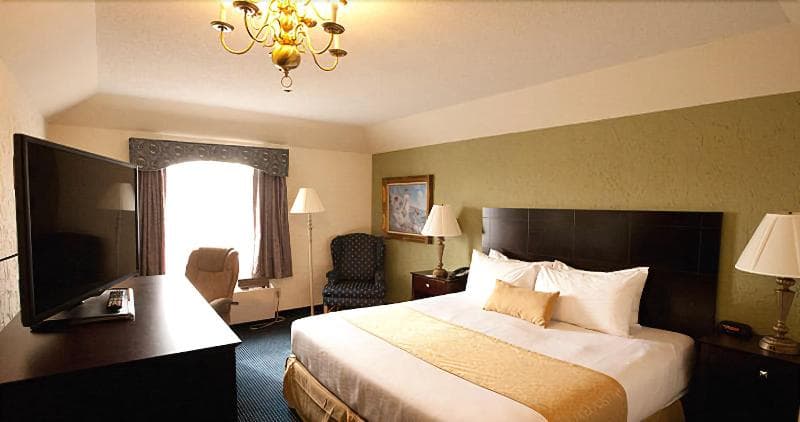 The Chateau Hotel And Conference Center 3