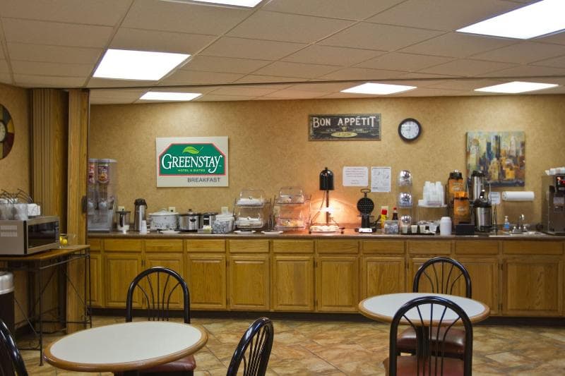 Greenstay Hotel And Suites St James 3
