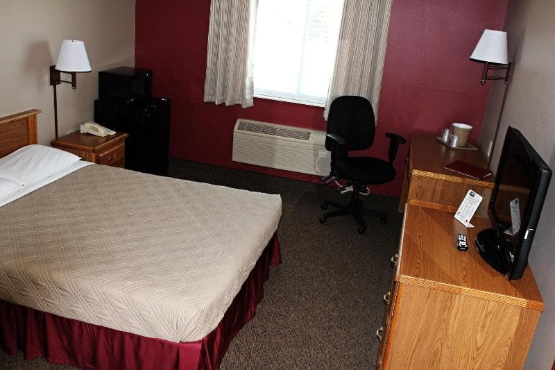 Capri Inn And Suites Of Beatrice 2