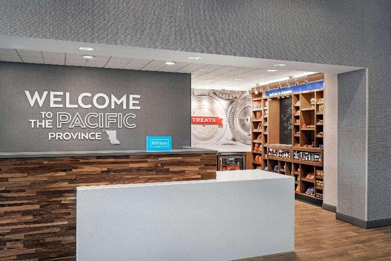 Hampton Inn & Suites by Hilton Kelowna Airport 5