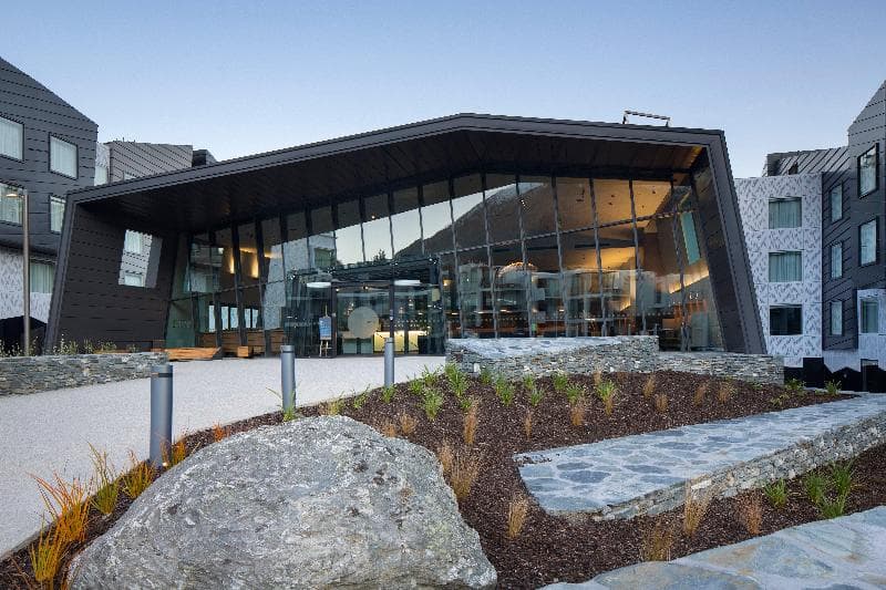 Holiday Inn Express & Suites Queenstown 4