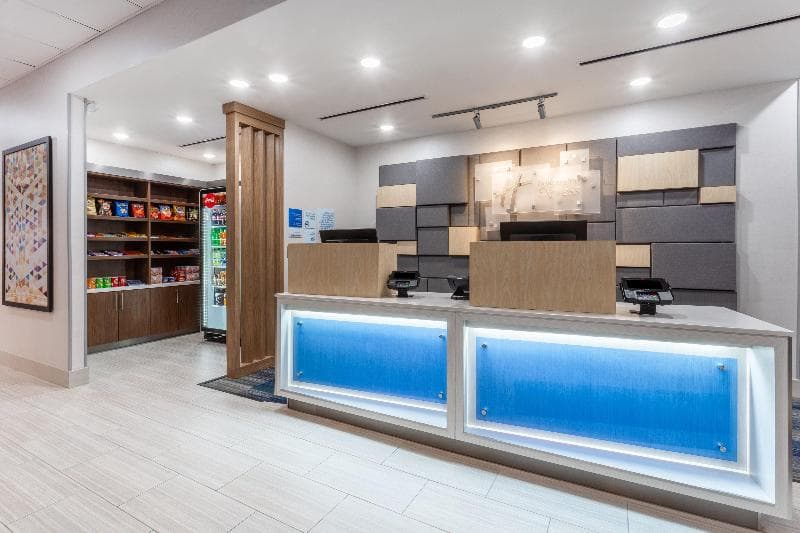 Holiday Inn Express - Kearney 4