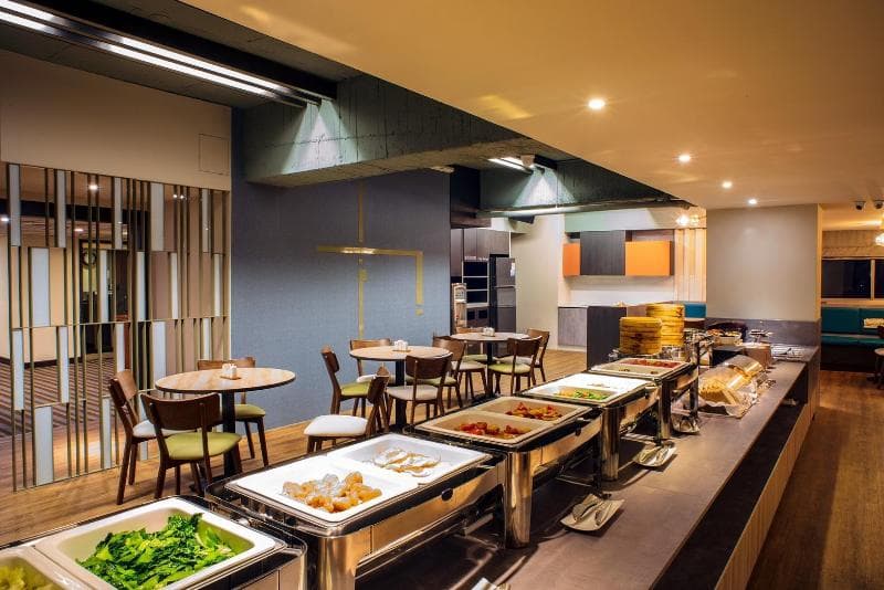 Metro Hotel photo 1