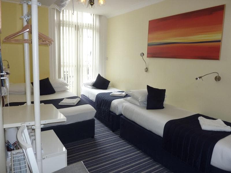 Manor Hotel 5