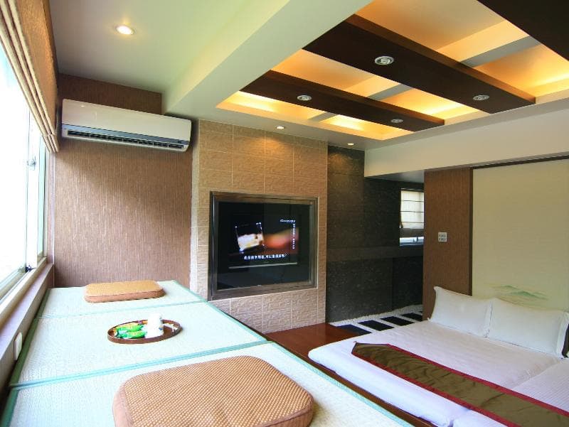 Host On Exquisite Hotspring Hotel main