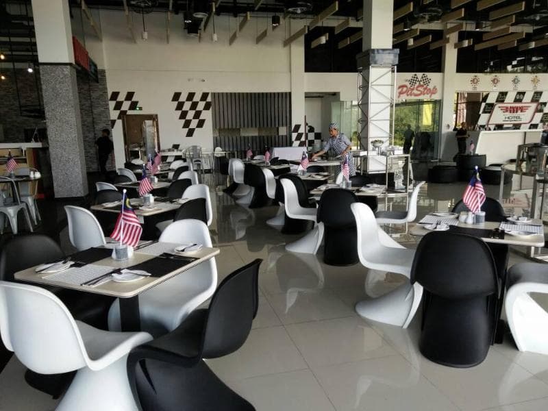 Hype Motorsports Hotel 5